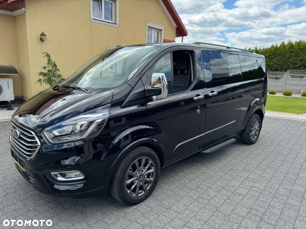 Ford Tourneo Custom - 9