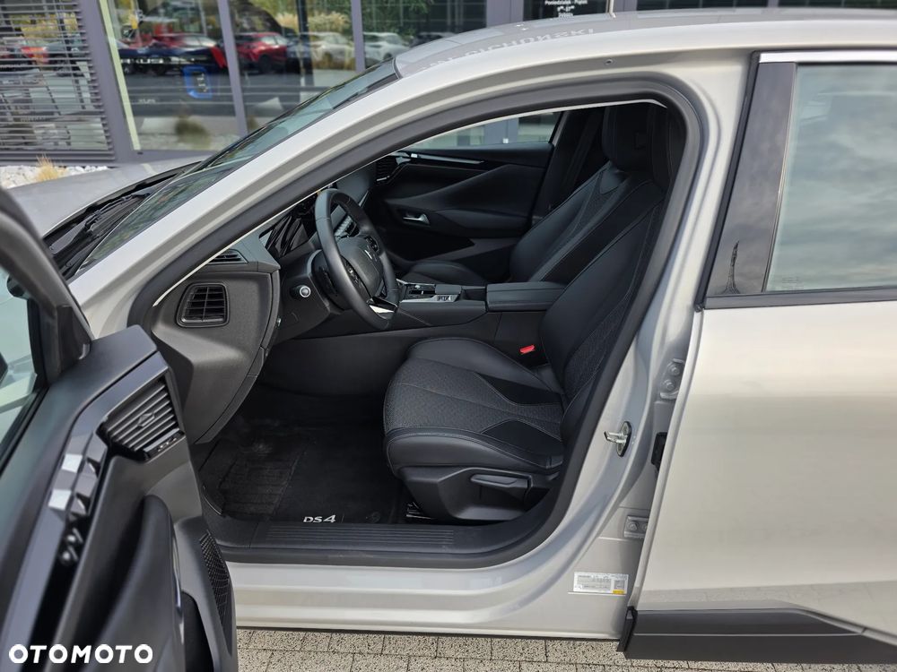 DS Automobiles DS 4 - 13