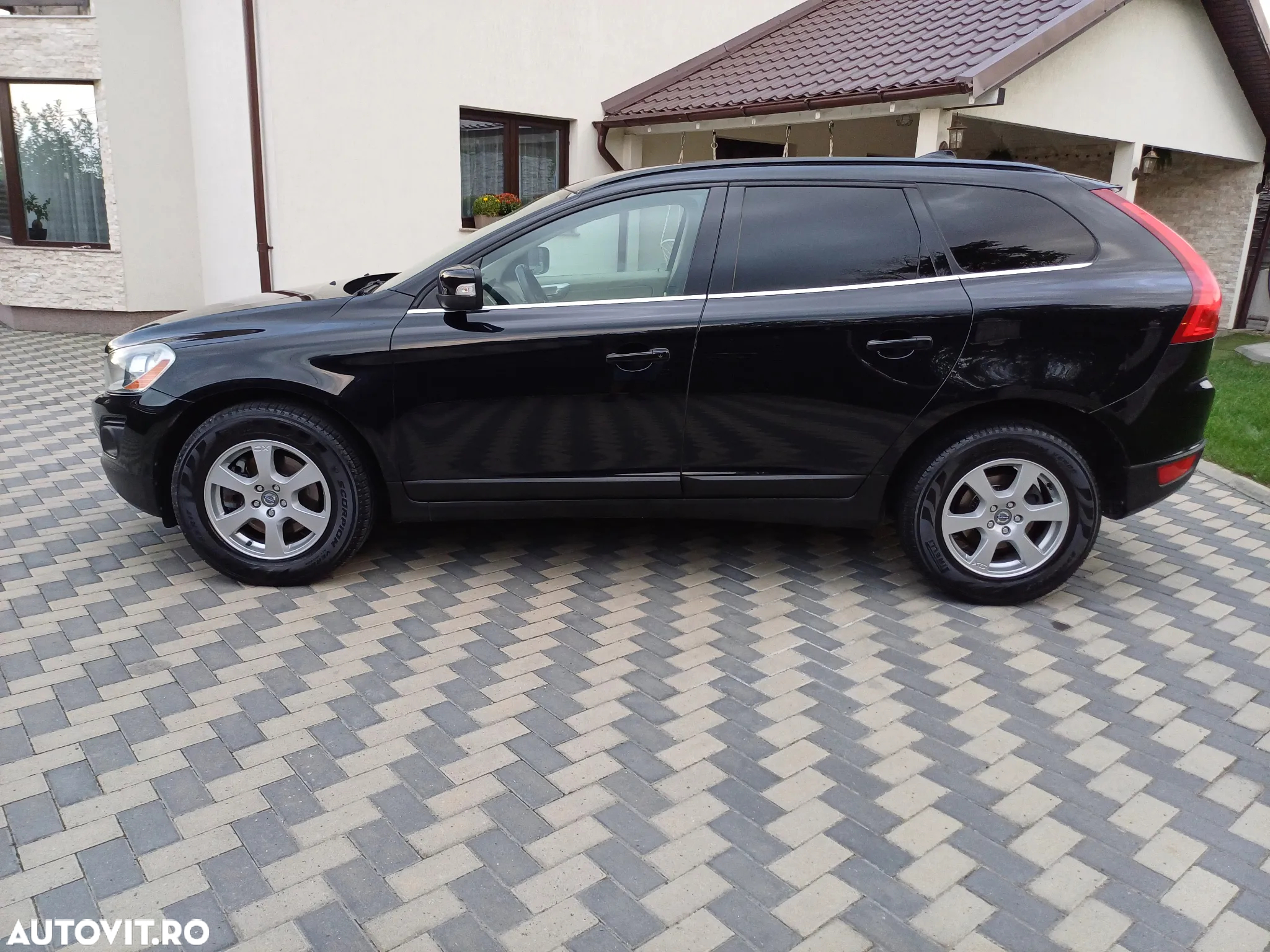 Volvo XC 60 D5 AWD Geartronic Kinetic - 10