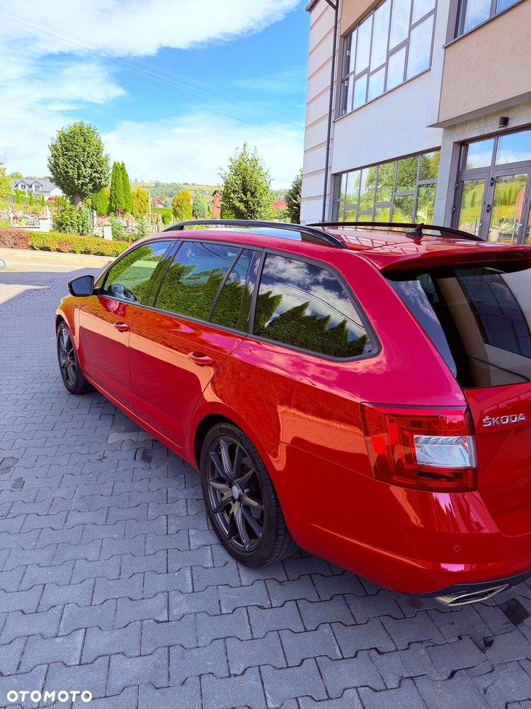 Skoda Octavia 2.0 TDI RS DSG - 4