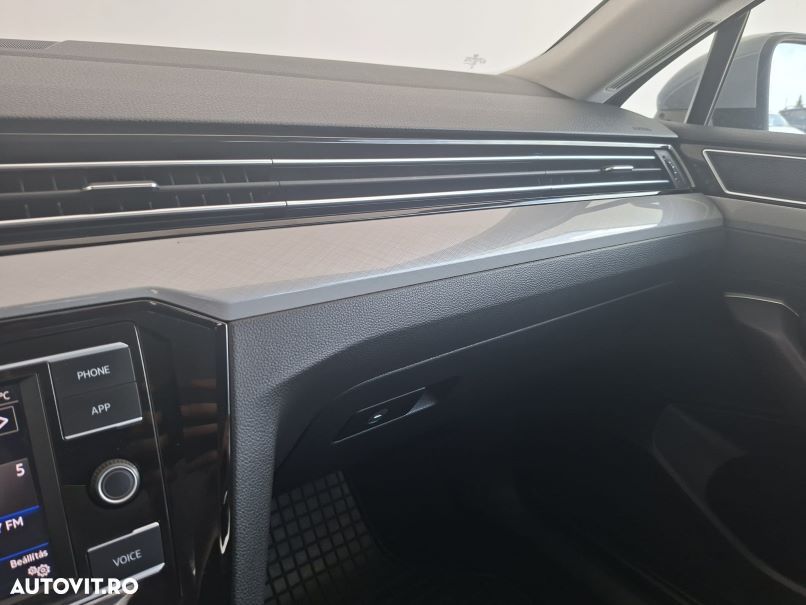 Volkswagen Passat 2.0 TDI DSG Comfortline - 20
