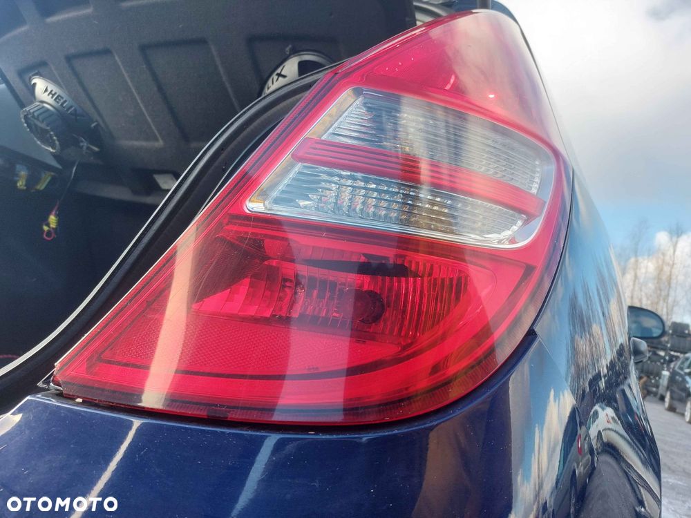 LAMPA PRAWY TYŁ HYUNDAI I30 I LIFT BEZ SKAZY 10-12r HB 5D - 3