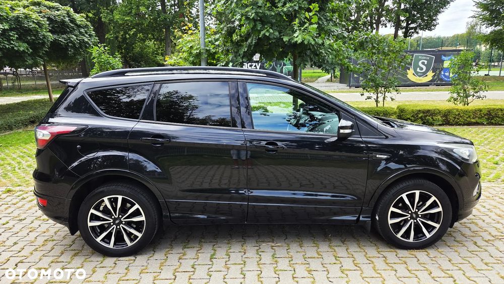 Ford Kuga 1.5 EcoBoost 2x4 ST-Line - 8
