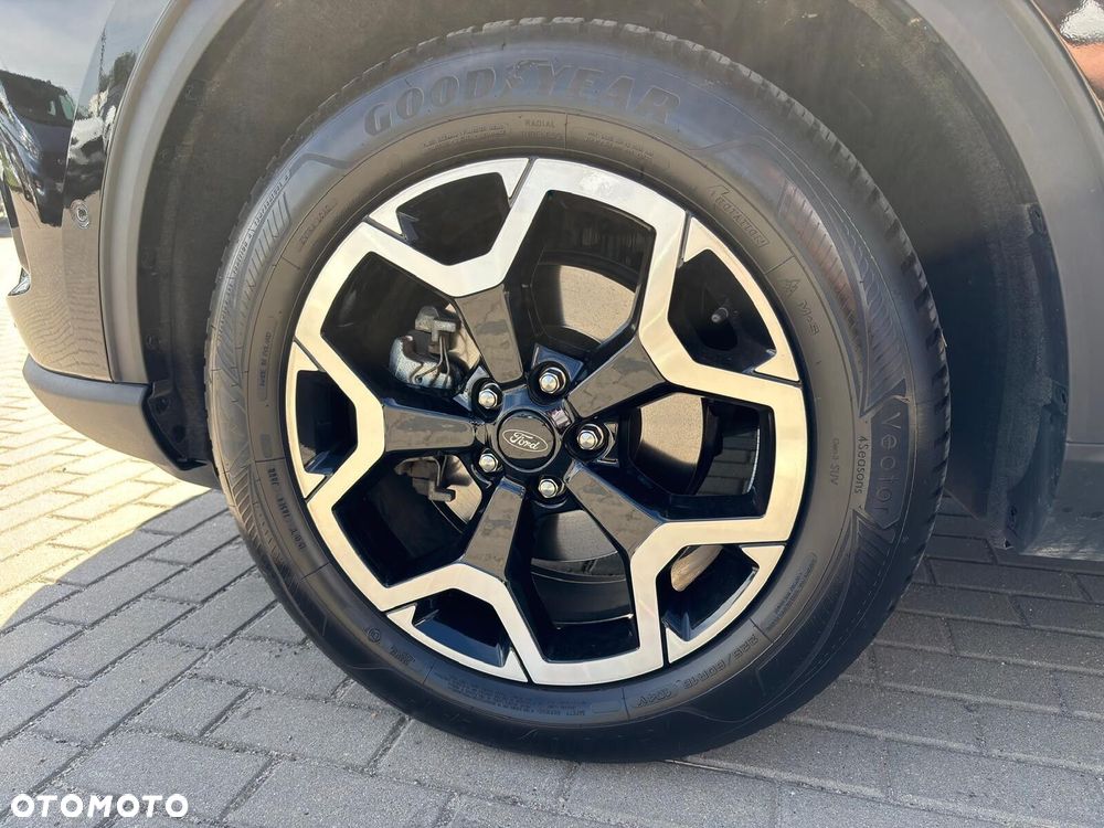 Ford Kuga - 12