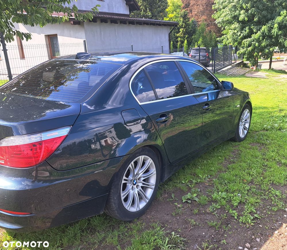 BMW Seria 5 520d - 3
