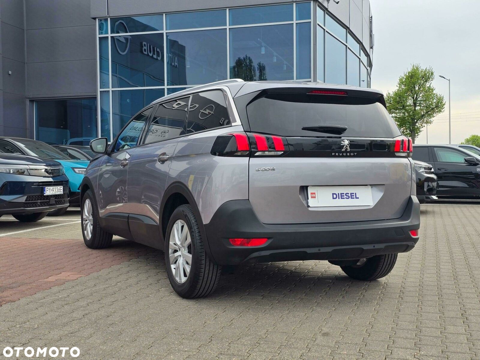 Peugeot 5008 - 3