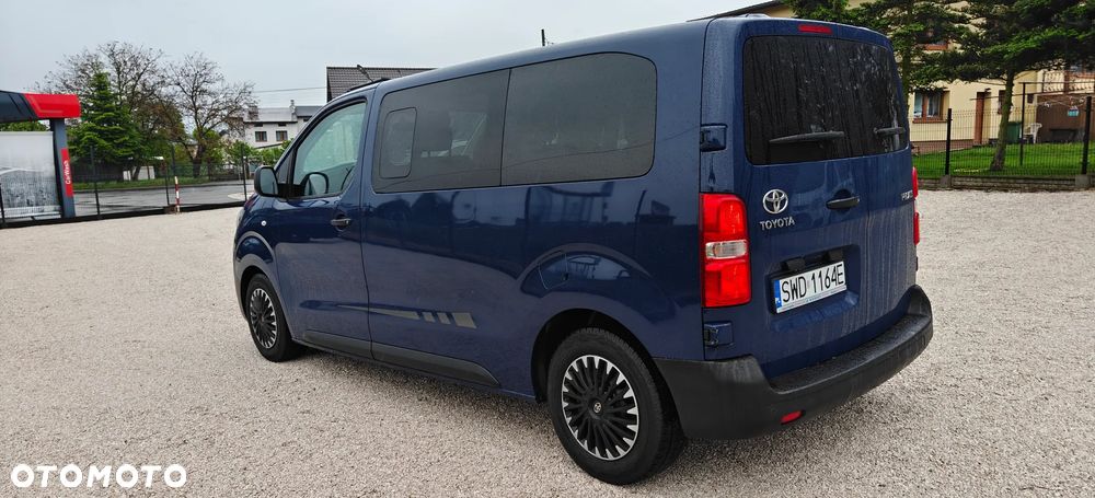 Toyota ProAce Kombi D-4D Medium 2,6t - 9