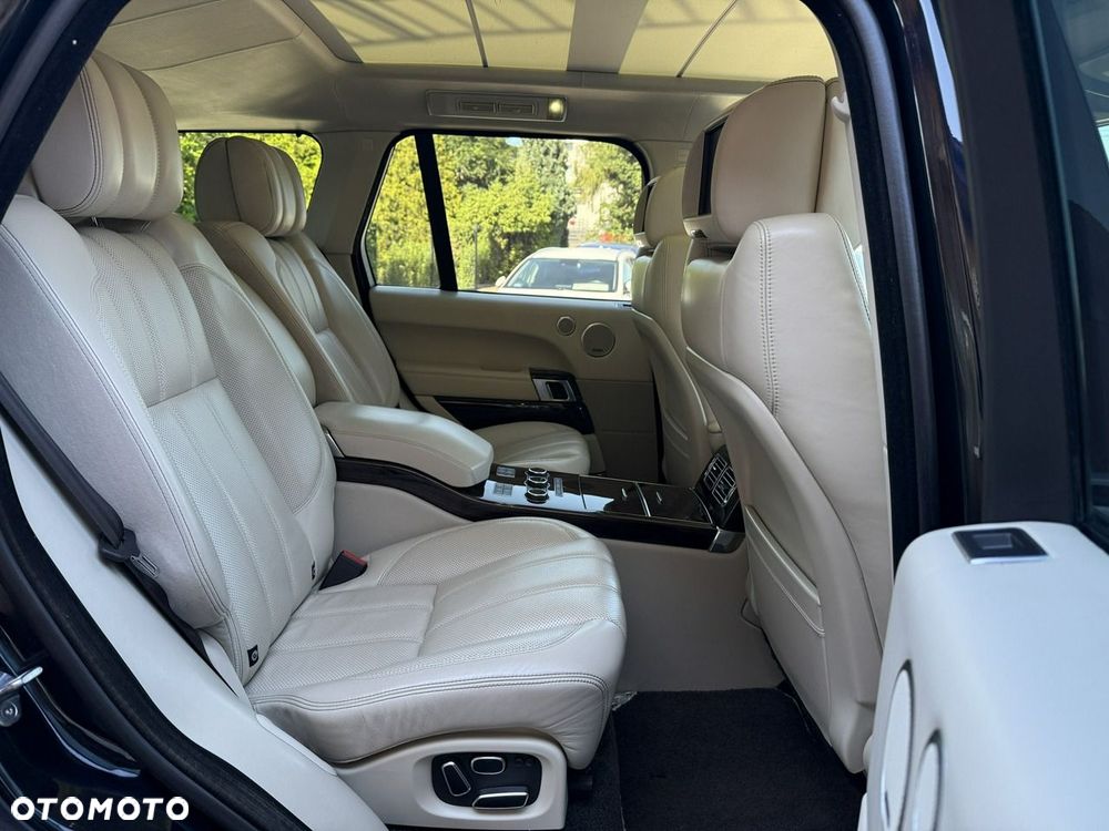 Land Rover Range Rover 4.4SD V8 LWB Vogue EU6 - 26