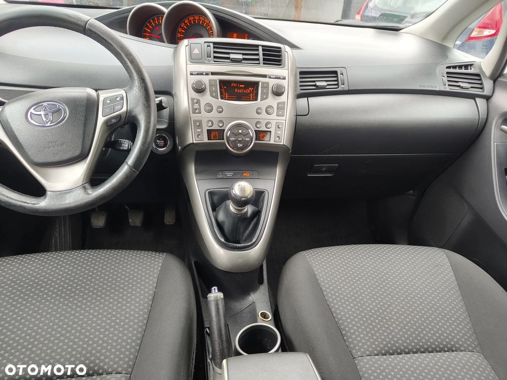 Toyota Verso 1.6 5-Sitzer Life - 9