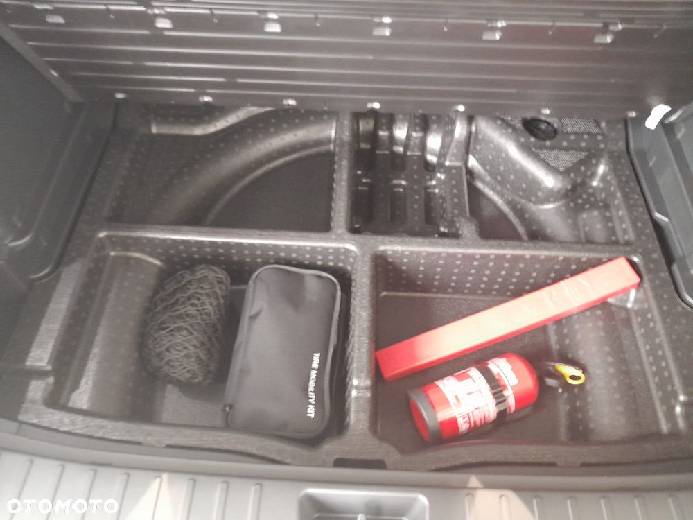 Hyundai Tucson 1.6 T-GDi HEV Executive 2WD - 17