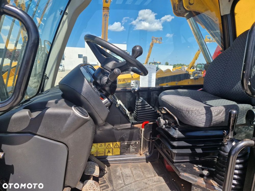 JCB 531-70 jak Manitou MT 732 P426 - 11