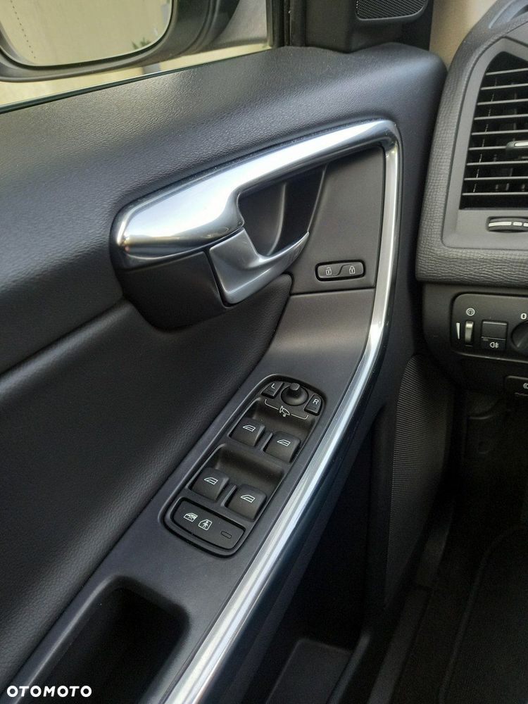 Volvo XC 60 D3 Summum - 32