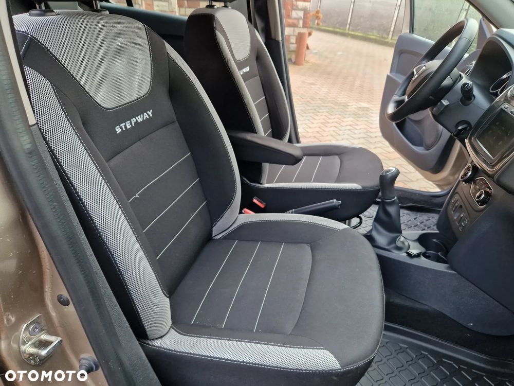 Dacia Sandero Stepway 1.0 TCe Laureate S&S - 24