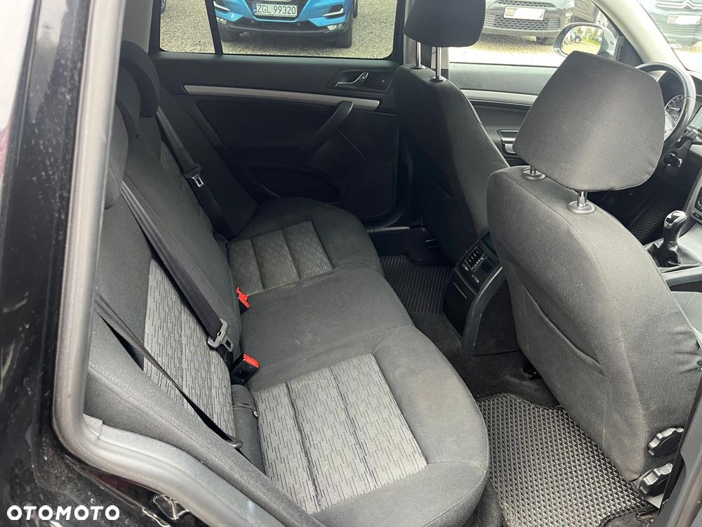 Skoda Octavia 1.6 TDI Family Plus - 12