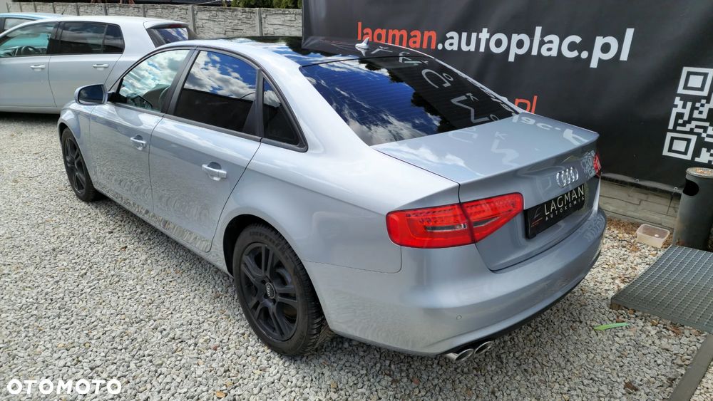 Audi A4 Limousine - 8