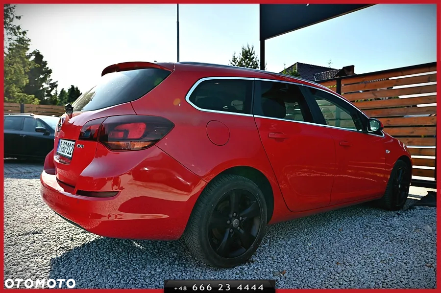 Opel Astra IV 2.0 CDTI Cosmo - 12