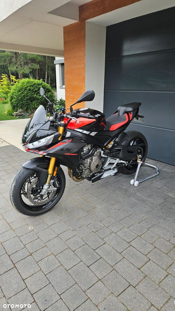 Aprilia Tuono - 4