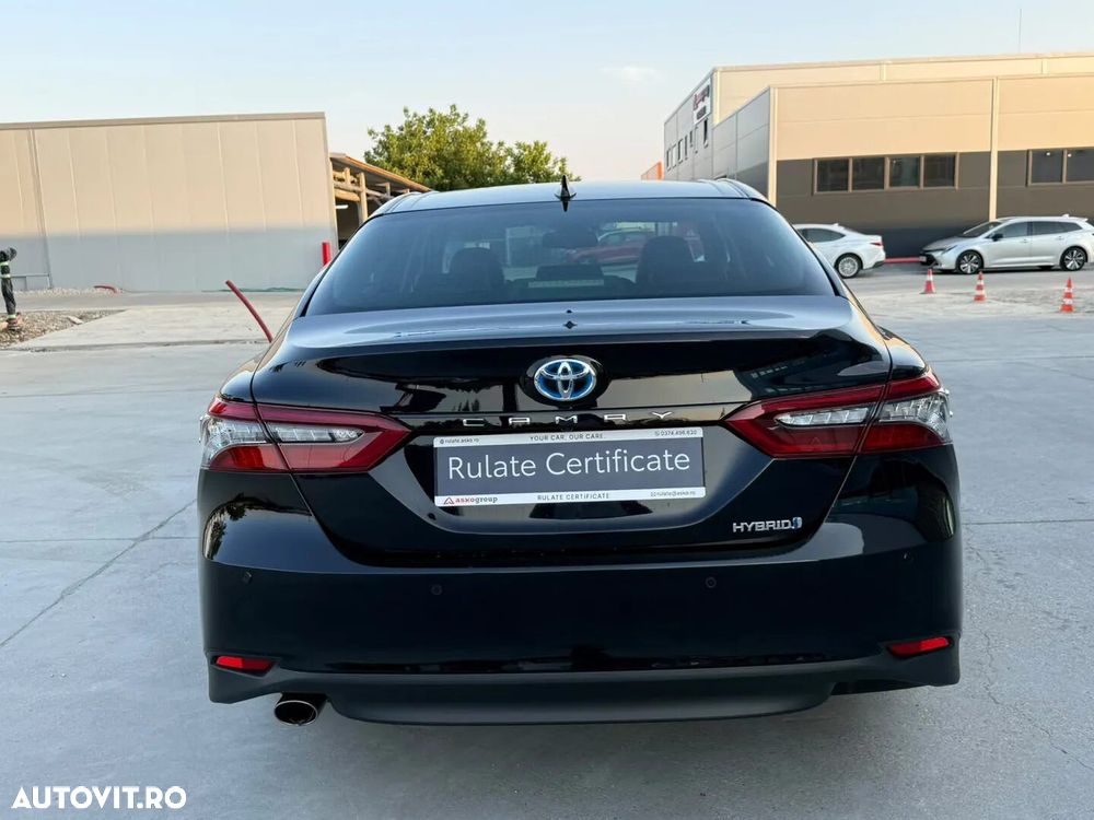 Toyota Camry - 9
