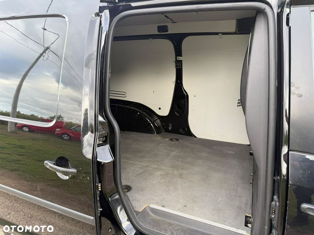 Volkswagen Caddy - 20
