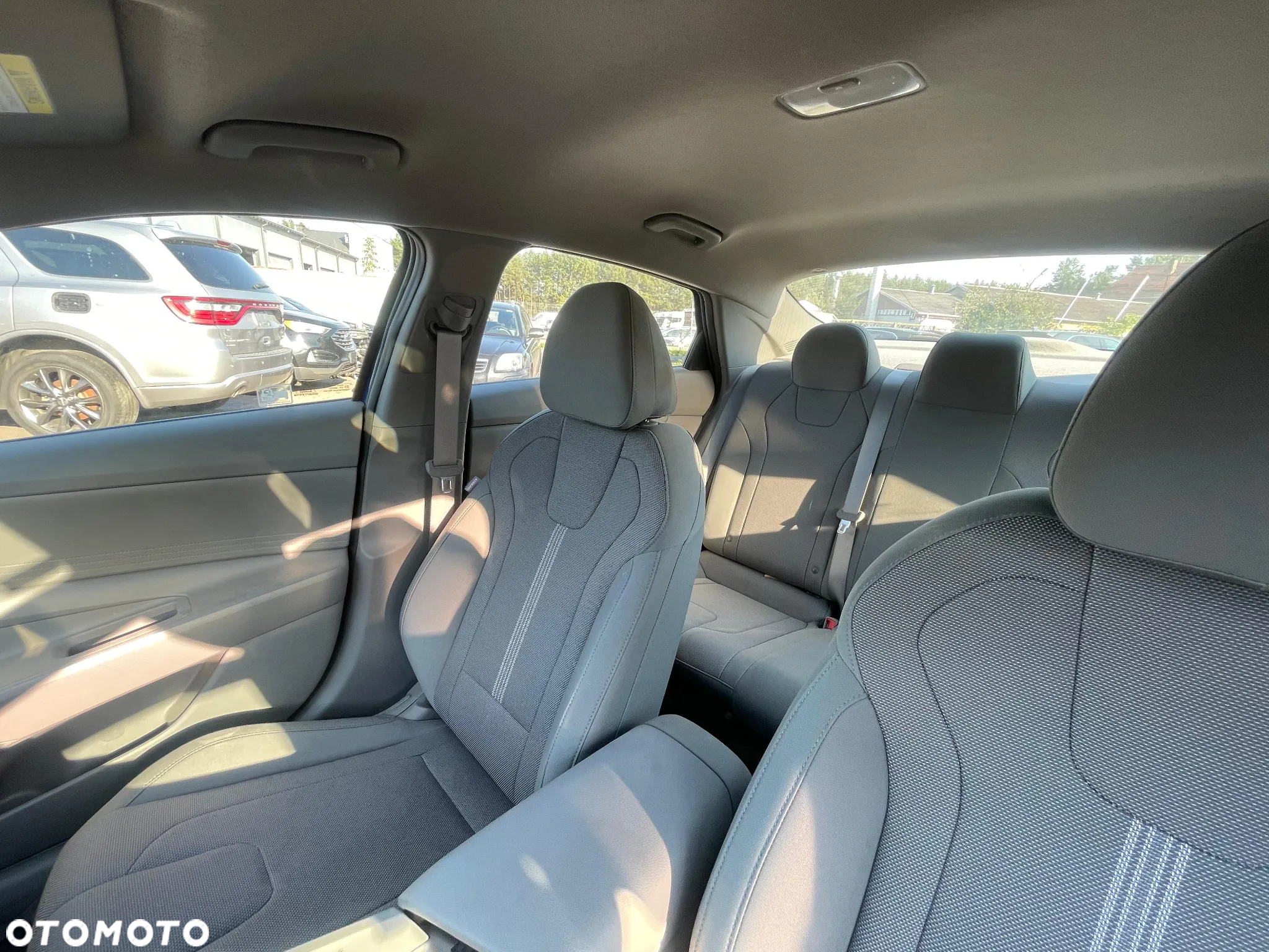 Hyundai Elantra - 9