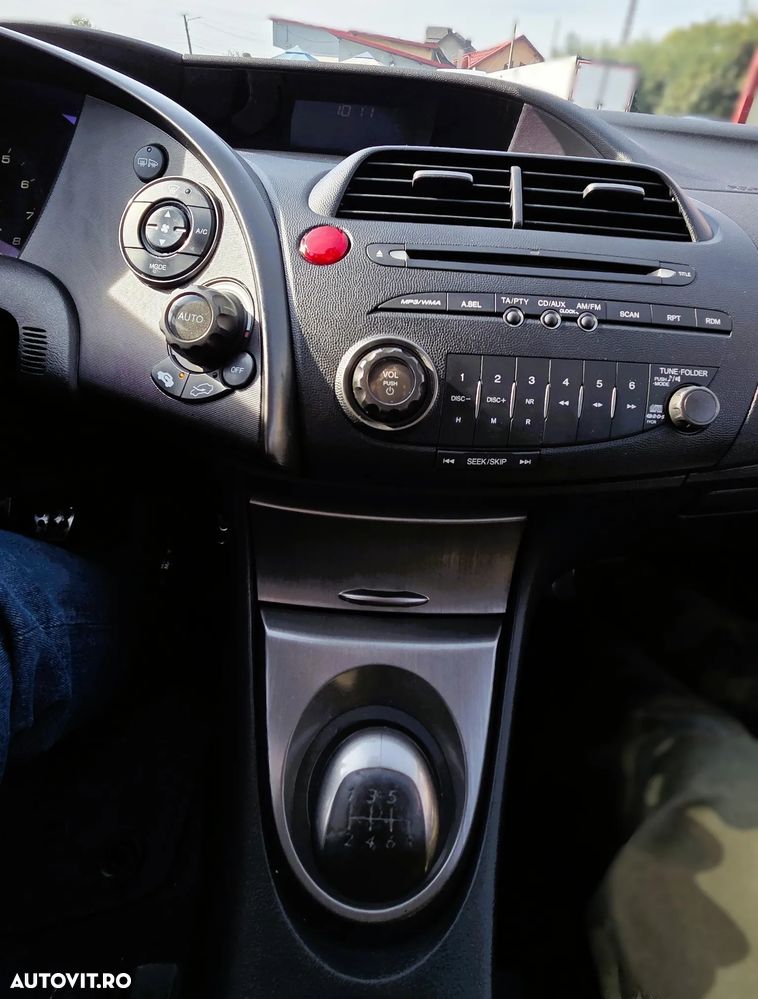 Honda Civic 1.4 i-VTEC - 3