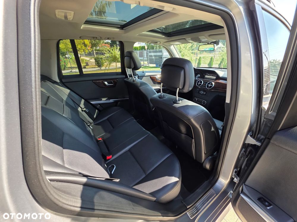 Mercedes-Benz GLK 350 4-Matic - 10