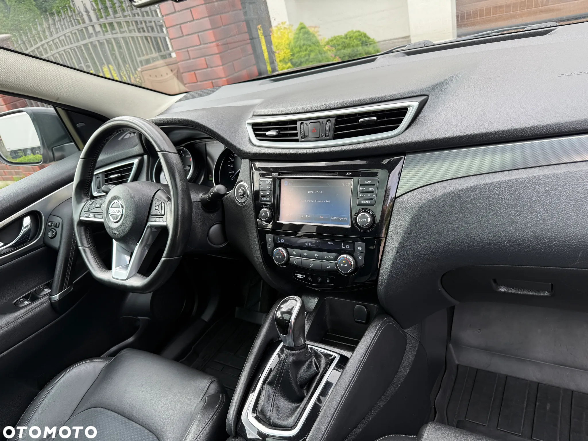 Nissan Qashqai 1.2 DIG-T Xtronic TEKNA+ - 32