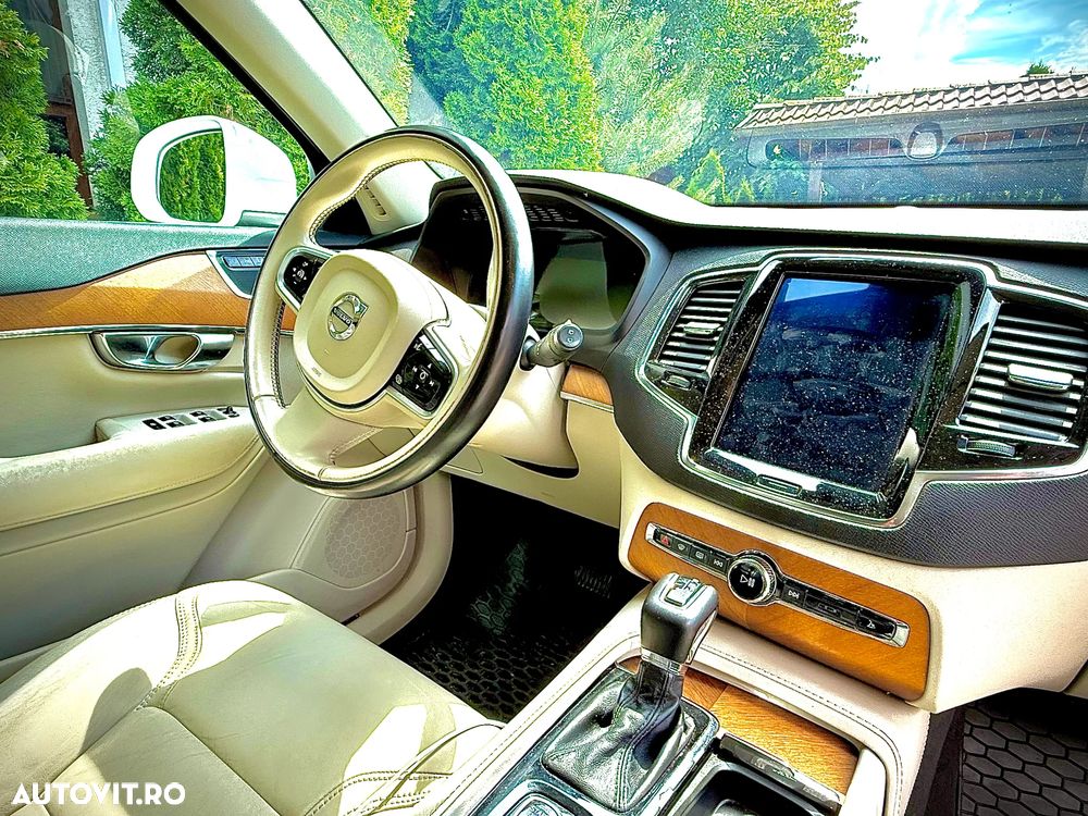 Volvo XC 90 D5 AWD Geartronic Inscription - 4