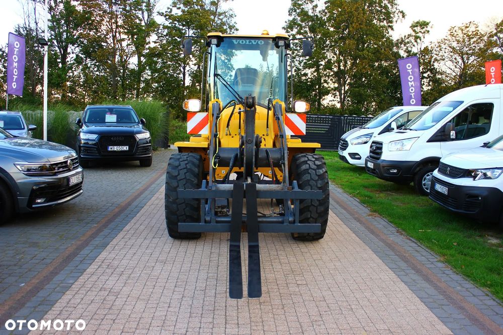 Volvo L30G - 15