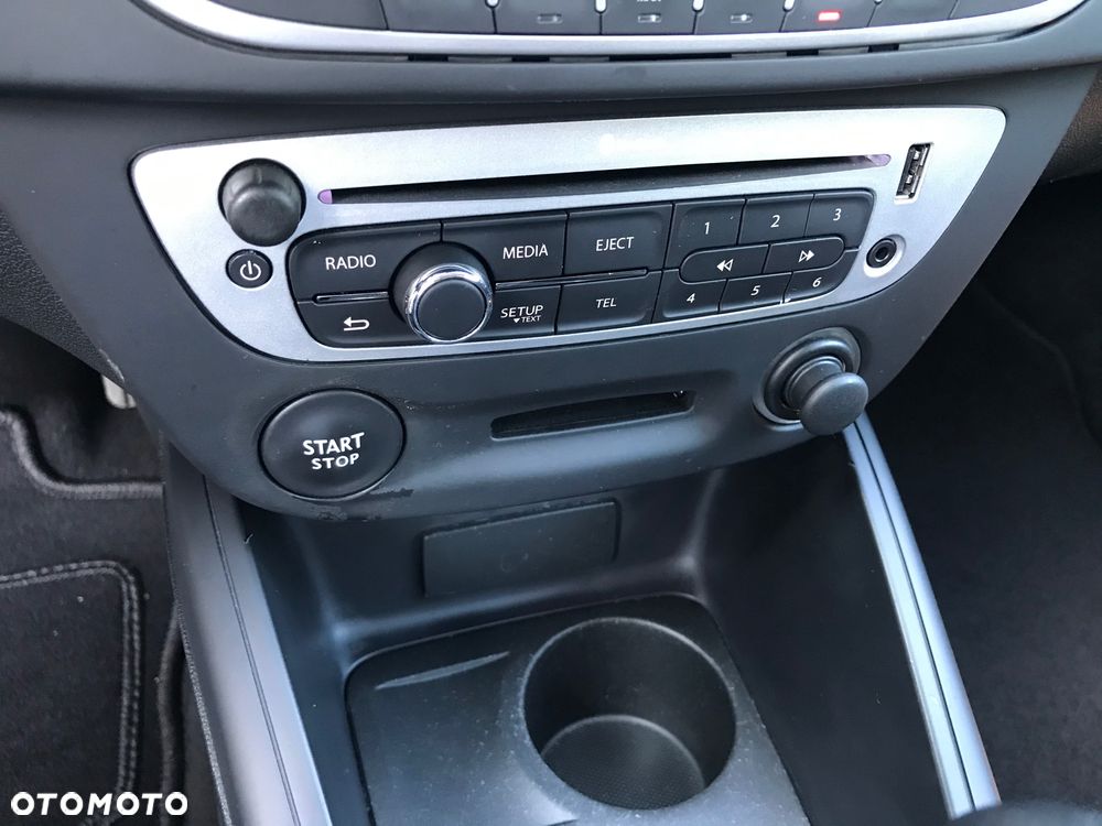 Renault Megane 1.6 16V 110 LIMITED - 14