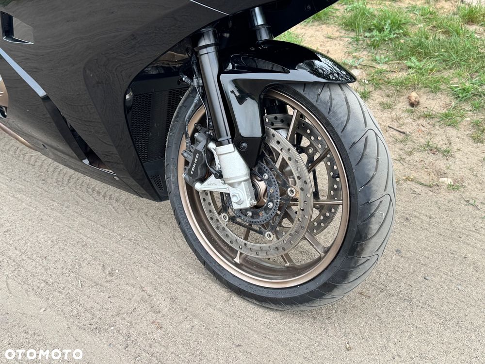 Honda VFR - 6