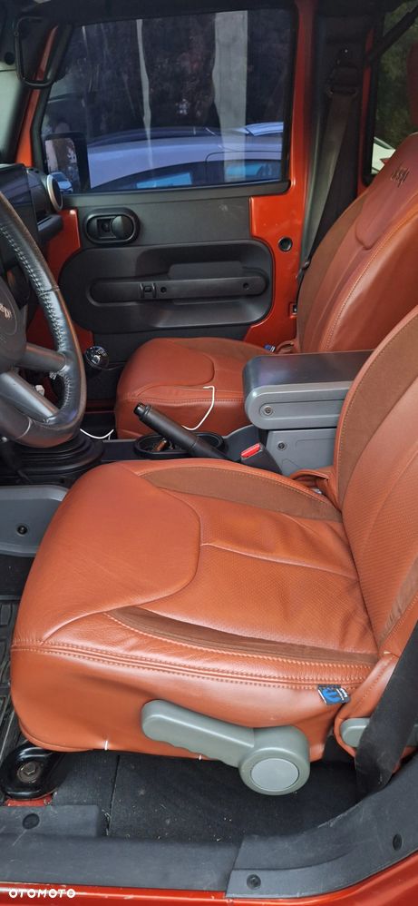 Jeep Wrangler Unlimited 3.8 Sahara - 5