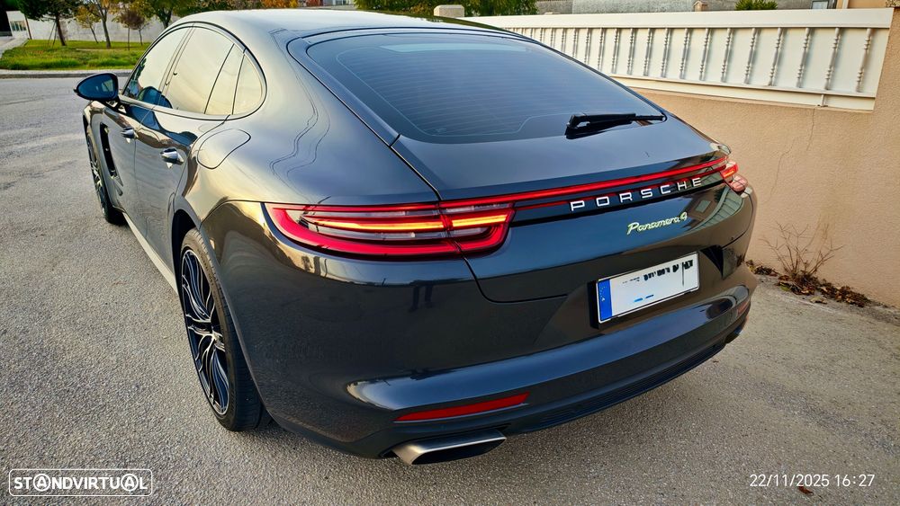 Porsche Panamera 4 E-Hybrid - 28