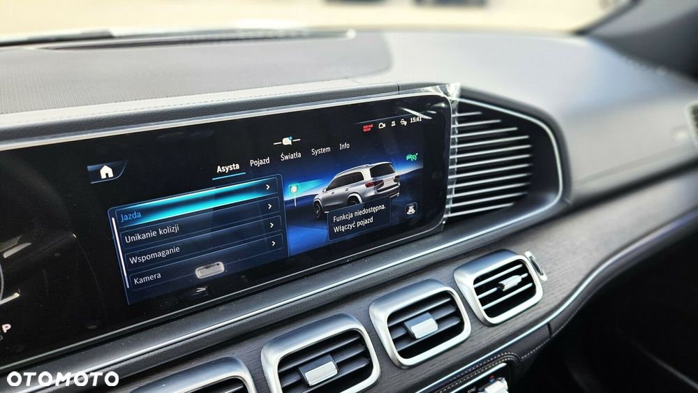 Mercedes-Benz GLS - 28