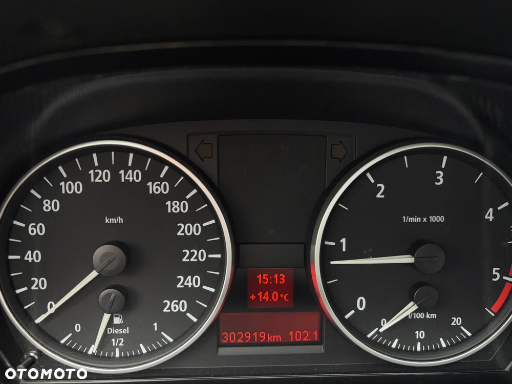 BMW Seria 3 320d - 16