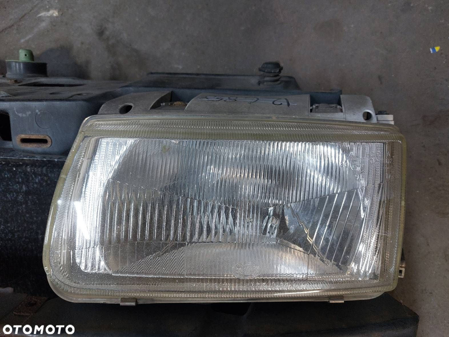 PAS PRZEDNI WZMOCNIENIE CZOŁOWE + CHŁODNICA + LAMPY VW POLO III 1.4 8V - 2