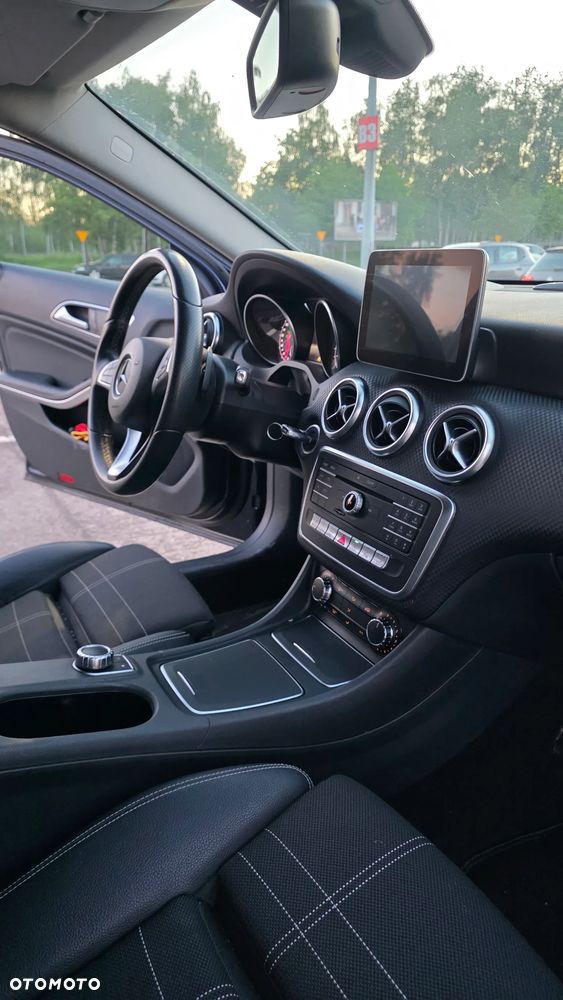 Mercedes-Benz Klasa A 200 7G-DCT - 15