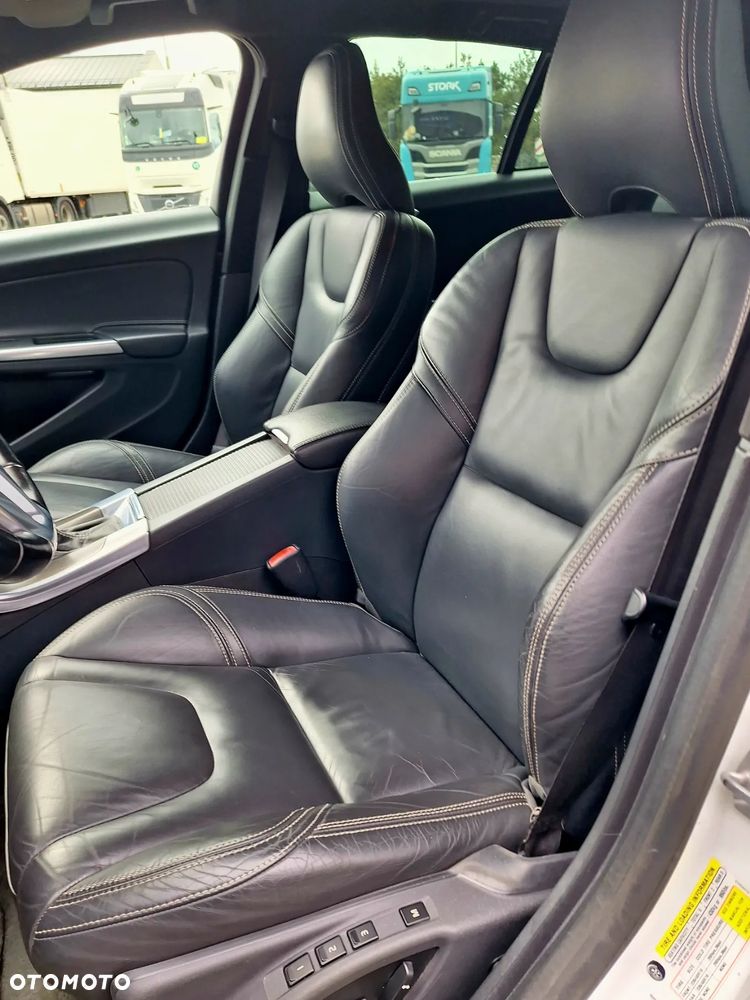 Volvo V60 T5 Drive-E Summum - 19
