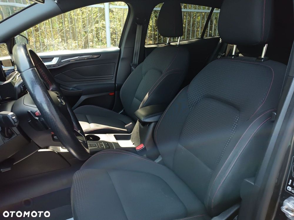 Ford Focus 1.5 EcoBoost ST-Line ASS PowerShift - 29