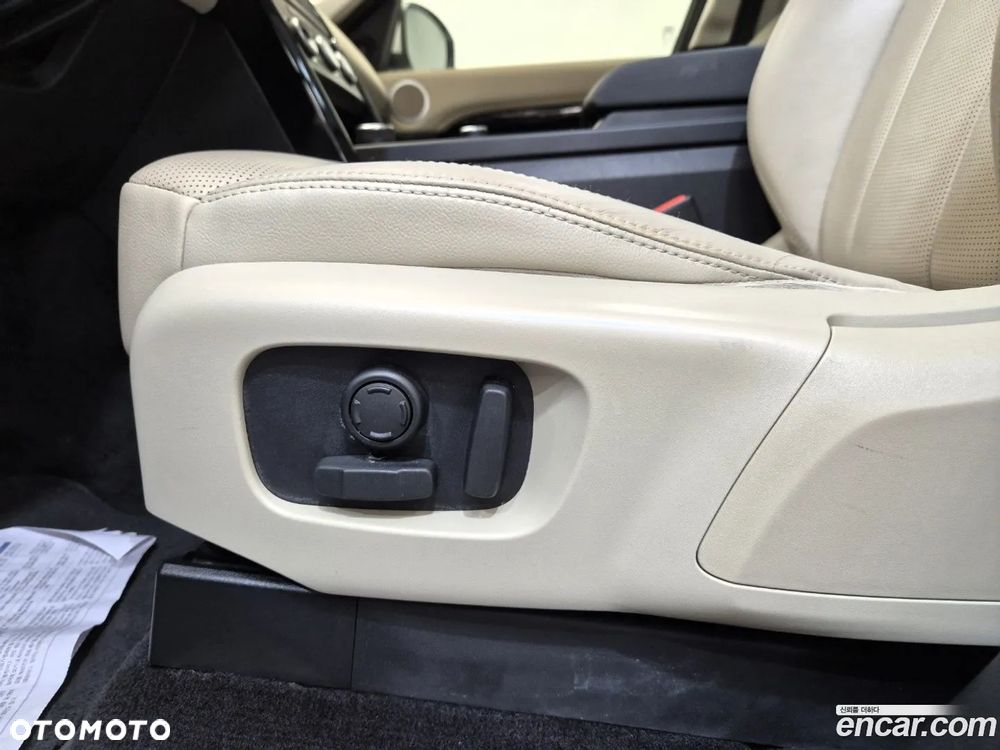 Land Rover Discovery 2.0 Sd4 - 16