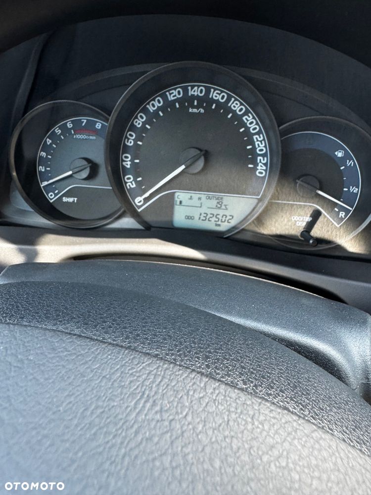 Toyota Auris 1.33 VVT-i Active - 14