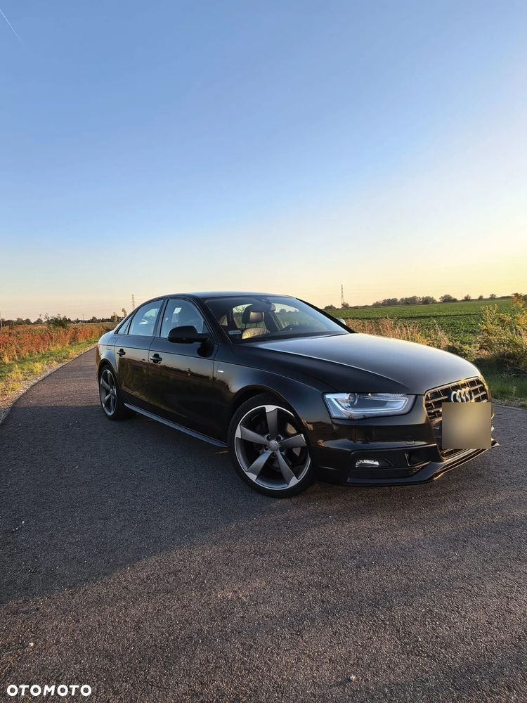 Audi A4 Limousine - 1