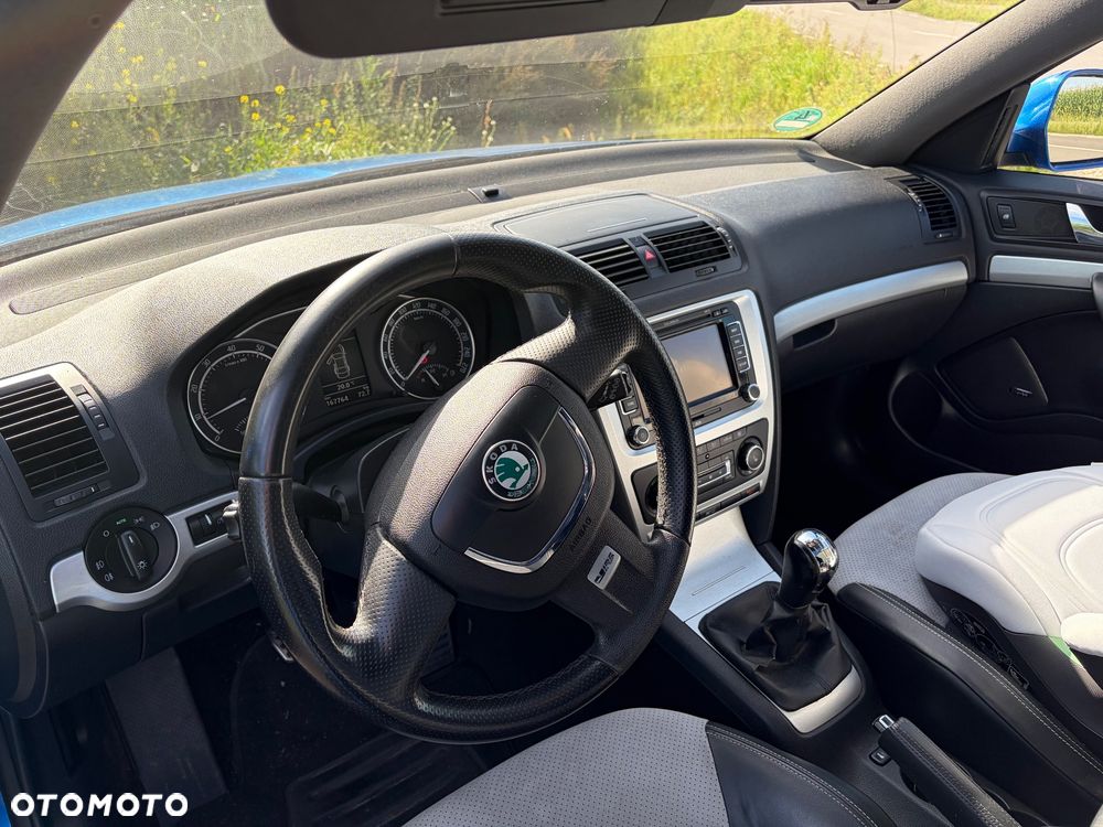 Skoda Octavia 2.0 TFSI RS - 9