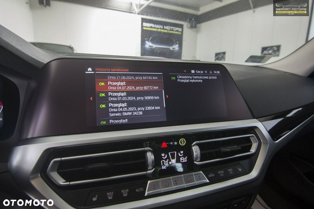 BMW Seria 3 318i Sport Line - 33