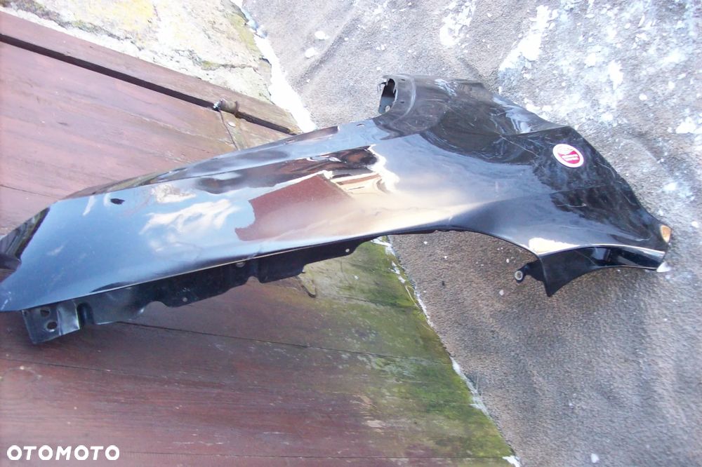 BŁOTNIK PRZEDNI PRAWY JEEP GRAND CHEROKEE WK 2 - 2