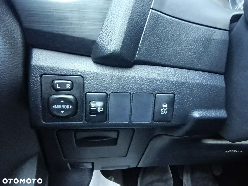 Toyota Auris - 21