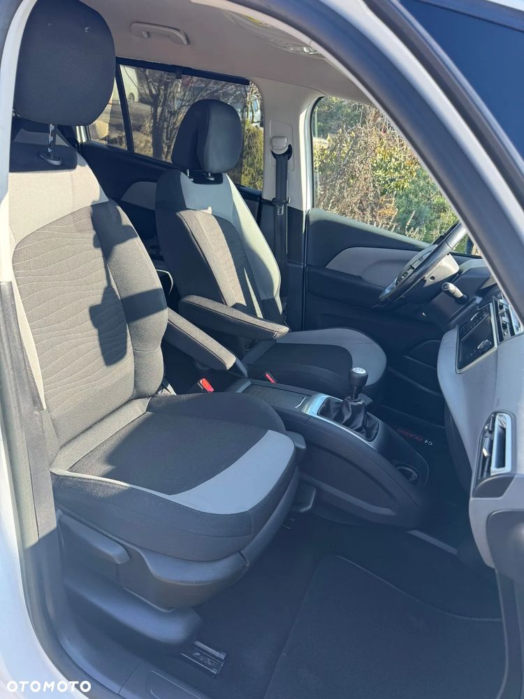 Citroën C4 Grand Picasso - 12