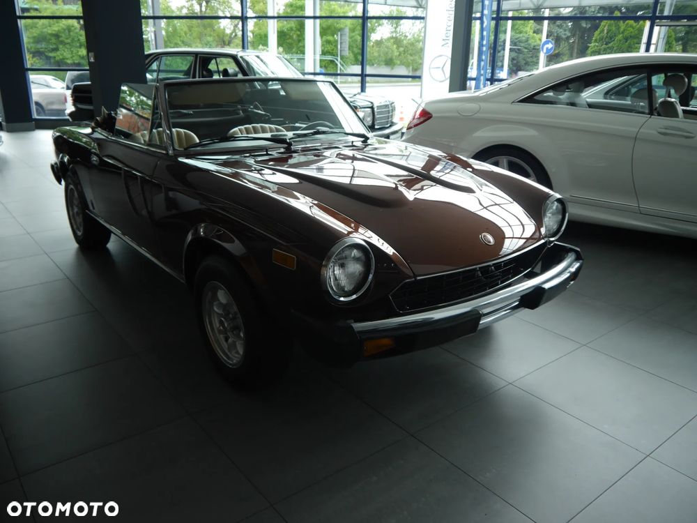 Fiat 124 Spider - 2