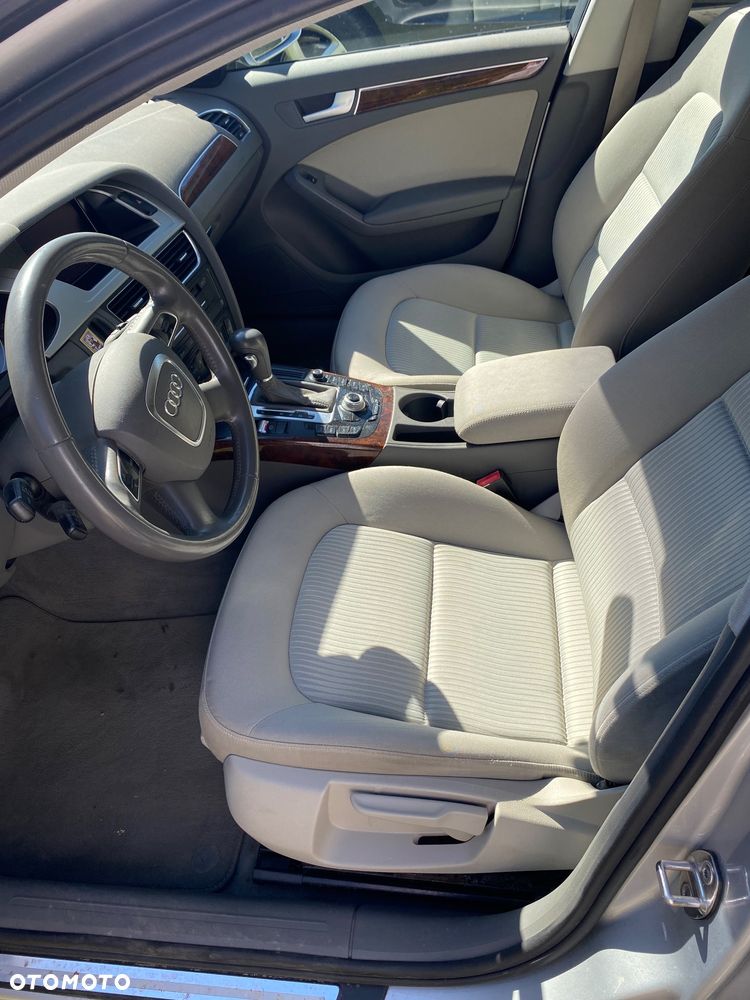 Audi A4 Avant - 4