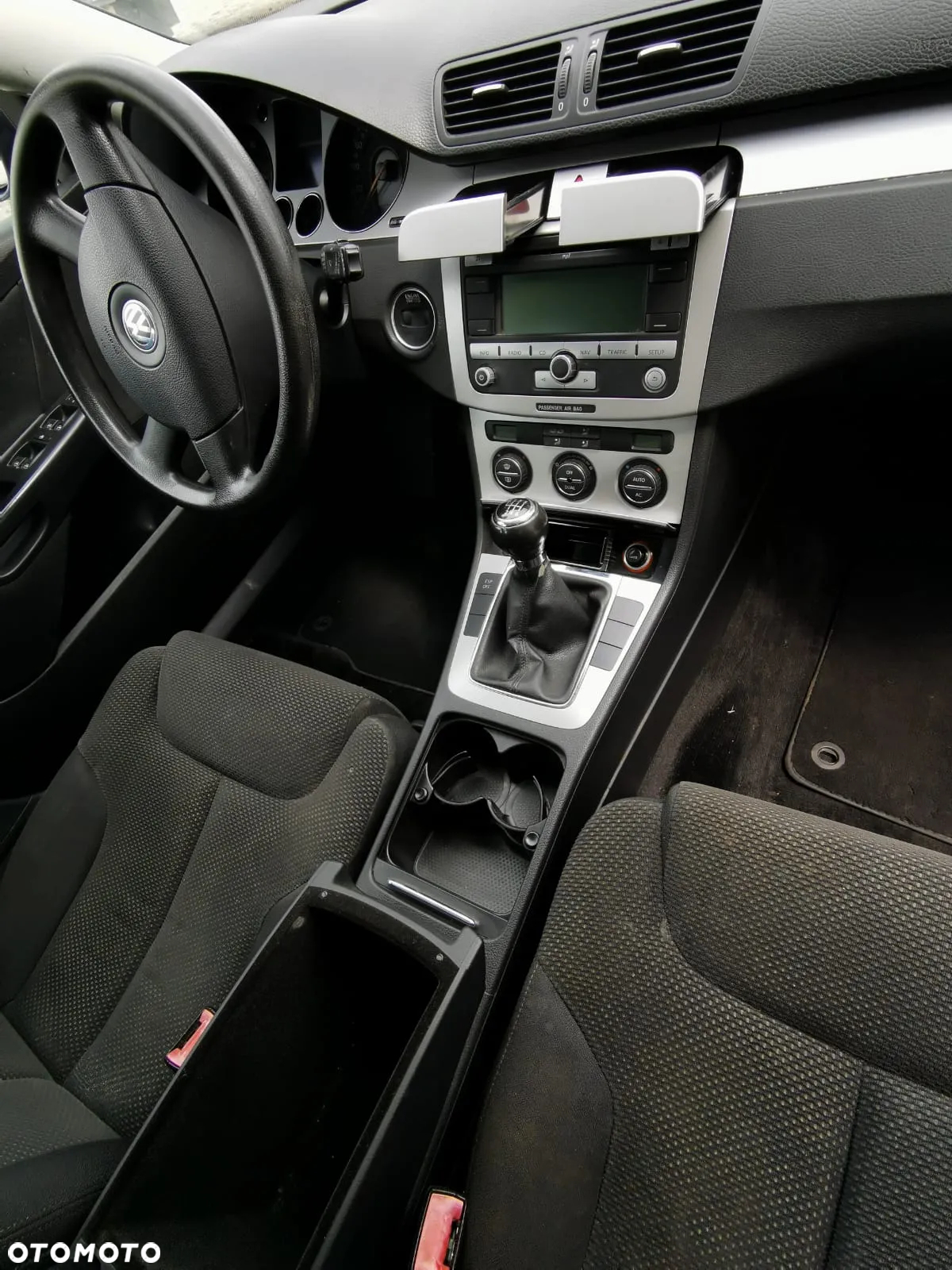 Volkswagen Passat - 14